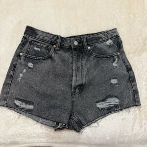 Wild Fable Charcoal Distressed Jean Shorts Size 6